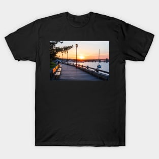 Newburyport MA Sunset Merrimack River Newburyport Turnpike T-Shirt